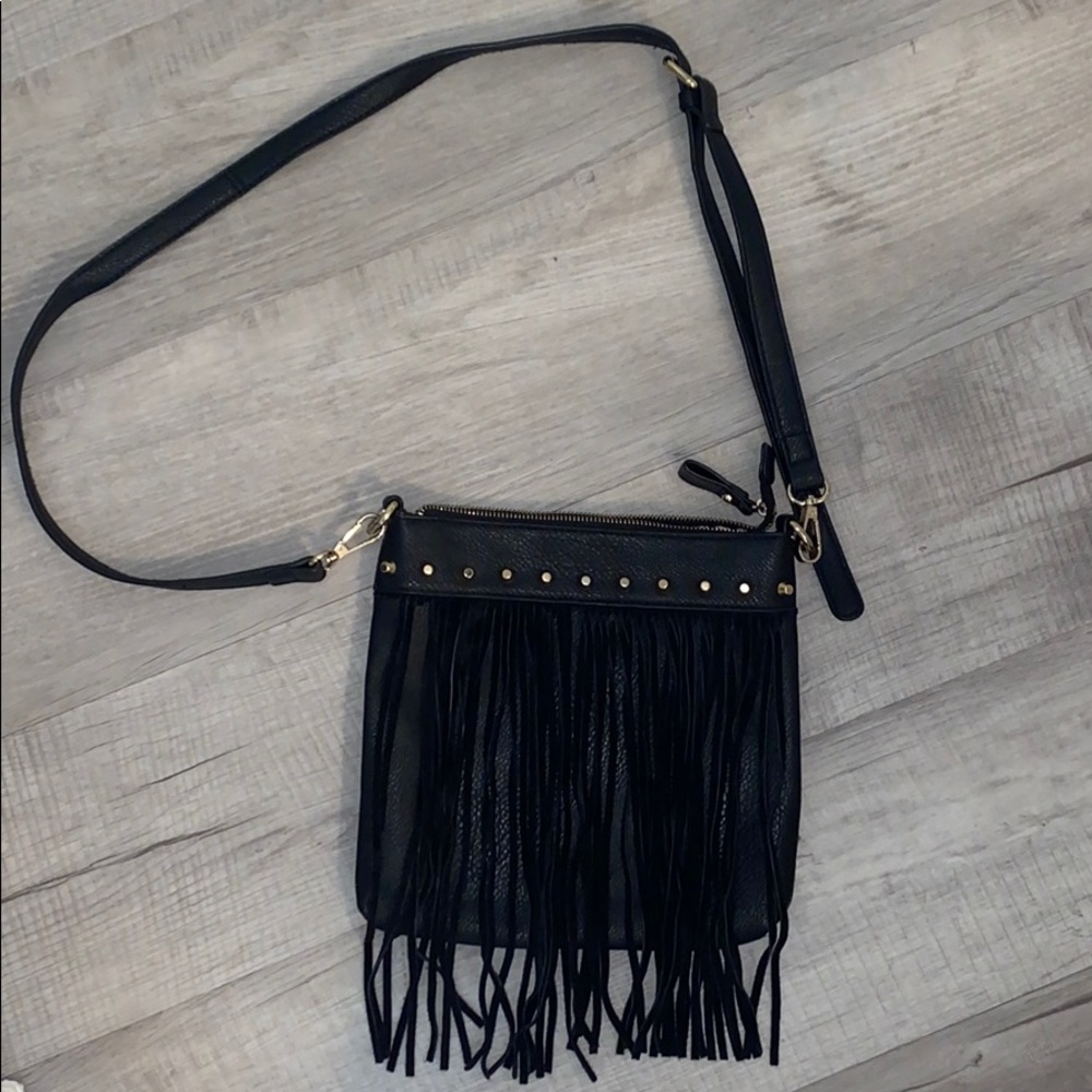 Fringe Crossbody 🖤 - Picture 2 of 2